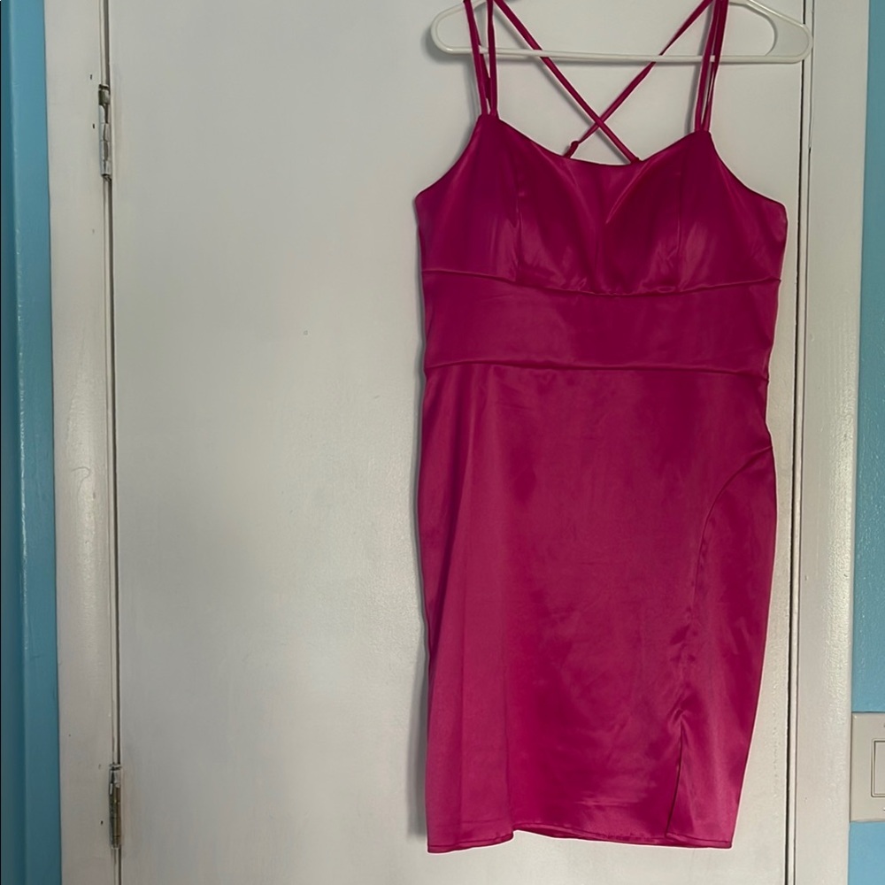 Elegant Pink Strappy Dress